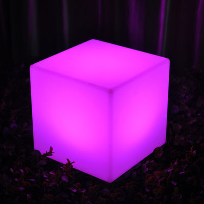 উজ্জ্বল বহিরঙ্গন LED কিউব লাইট চেয়ার প্লাস্টিক IP65 জলরোধী পার্ক ভিলা সজ্জা জন্য