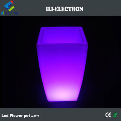 চীন সরবরাহকারী আউটডোর LED আলোকিত আলোকিত বর্গক্ষেত্র উদ্ভিদ পাত্র 80000 ঘন্টা ব্যাটারি জীবন