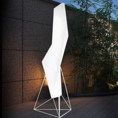 হলের জন্য বিলাসবহুল প্লাস্টিকের স্থায়ী নেতৃত্বাধীন মেঝে ল্যাম্প