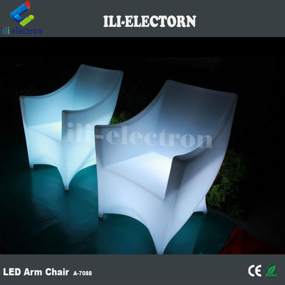 100% পিই প্লাস্টিকের রিচার্জেবল আরজিবি আলোকিত LED সোফা সোফা