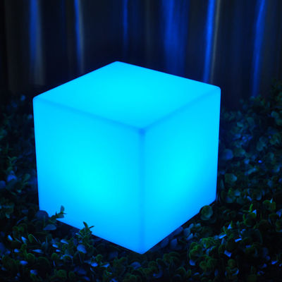 উজ্জ্বল বহিরঙ্গন LED কিউব লাইট চেয়ার প্লাস্টিক IP65 জলরোধী পার্ক ভিলা সজ্জা জন্য