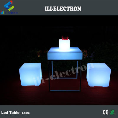 RGB রঙিন মডার্ন নকশা নাইট ক্লাবের জন্য আলোকিত নেতৃত্বাধীন টেবিল