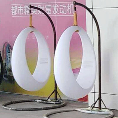 বিনোদন সুবিধা ঝুলন্ত ফ্রেম সহ গ্লো LED সুইং