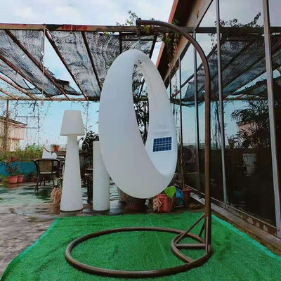 ইভেন্ট ডেকোরেশন উজ্জ্বল প্লাস্টিকের নেতৃত্বাধীন প্যাটিও সুইং লাইট বহিরঙ্গন আসবাবপত্র